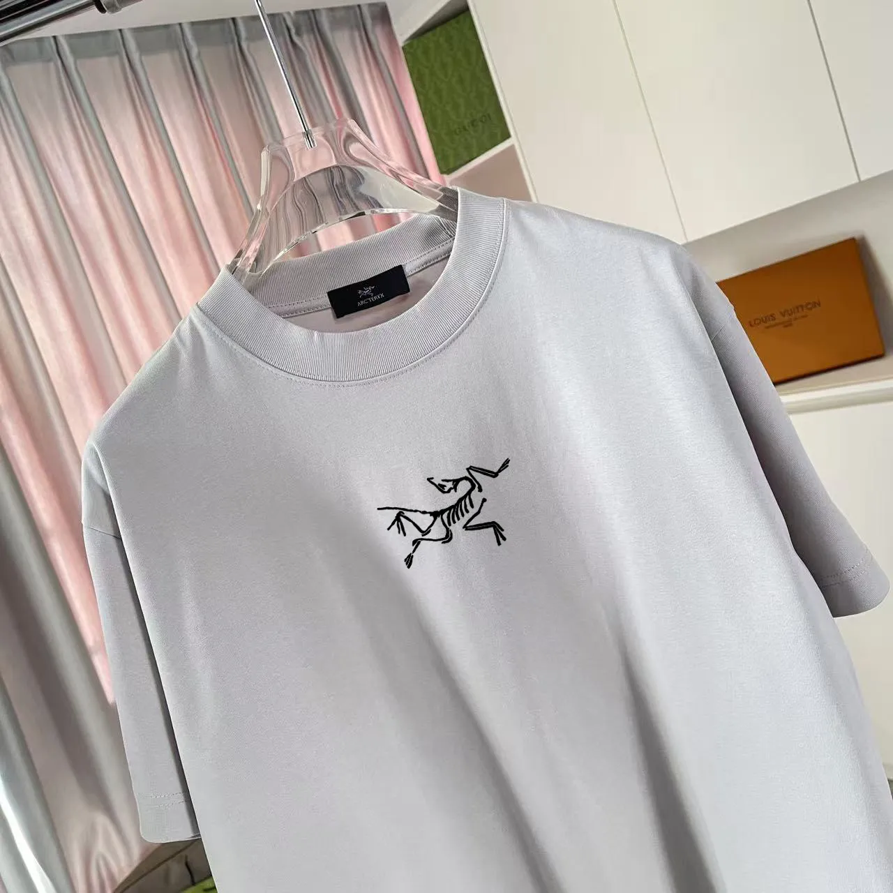 ARC'TERYX* 2025 New Arrival logo t g Same Style Size：S M L XL XXL ：Black White Pink Blue Gray